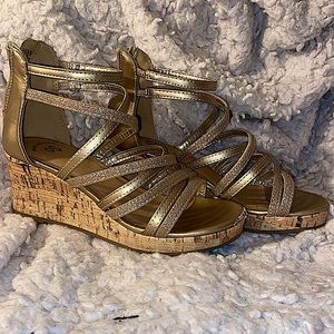 Girls wedge sandals. Zipper up back. Size 3 medium.